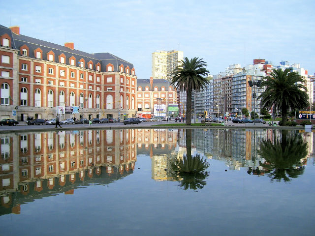 Plaza Colon Mar del Plata Argentina