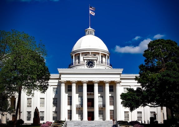 alabama state capitol building facade.