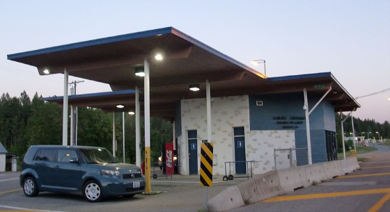 canadian border checkpoint station