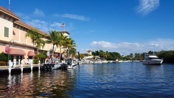 Key West dock-side dining experience