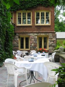 Bed and Breakfast
